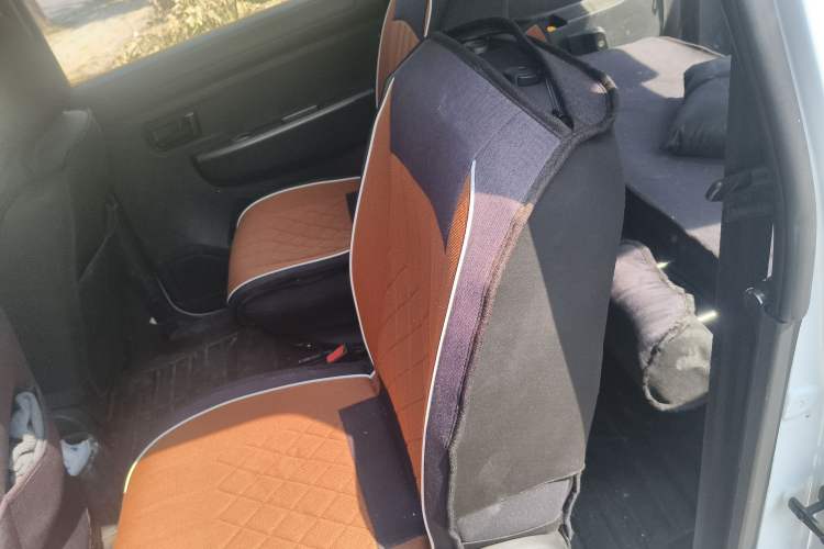 Used Dongfeng Fengon 330 2016 1.5L Manual Enjoyment Model DK15 Left Rear Seat