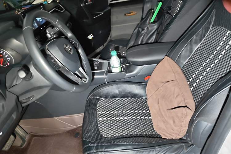 Used Toyota Wildlander 2023 2.0L CVT Two-Wheel Drive Urban Edition Left Front Seat