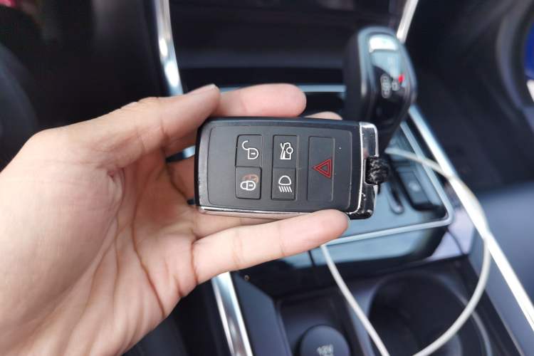 Used Jaguar XEL 2020 2.0T 200 PS S Advanced Elegance Edition
