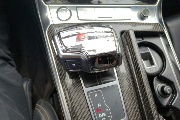 Used Audi A6L 2020 55 TFSI quattro Flagship Dynamic Edition Gear Lever