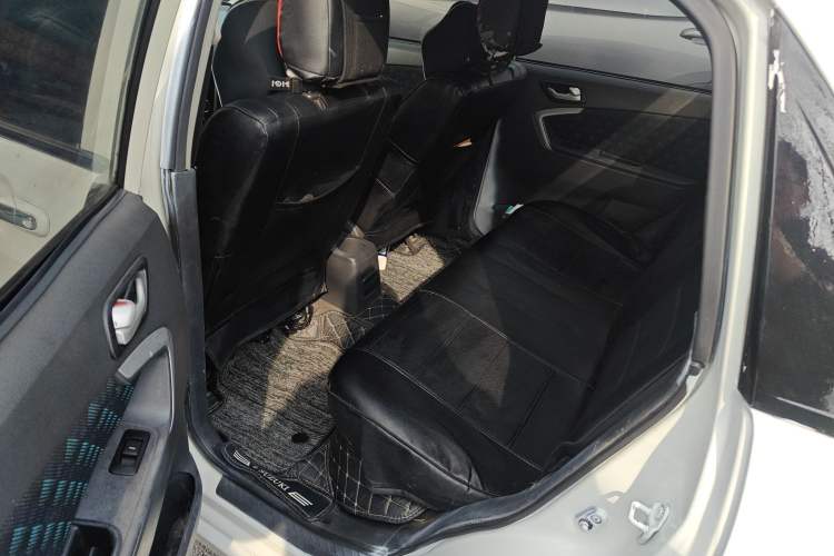 Used Suzuki Liana A6 2014 Sedan 1.4L Manual Enjoyment Model
