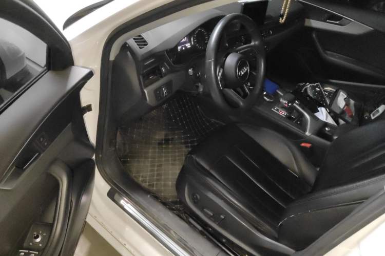 Used Audi A4L 2018 30th Anniversary Edition 40 TFSI Trendy Model