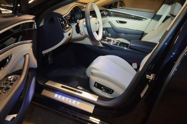 Used Bentley Flying Spur 2021 4.0T V8 Standard Edition
