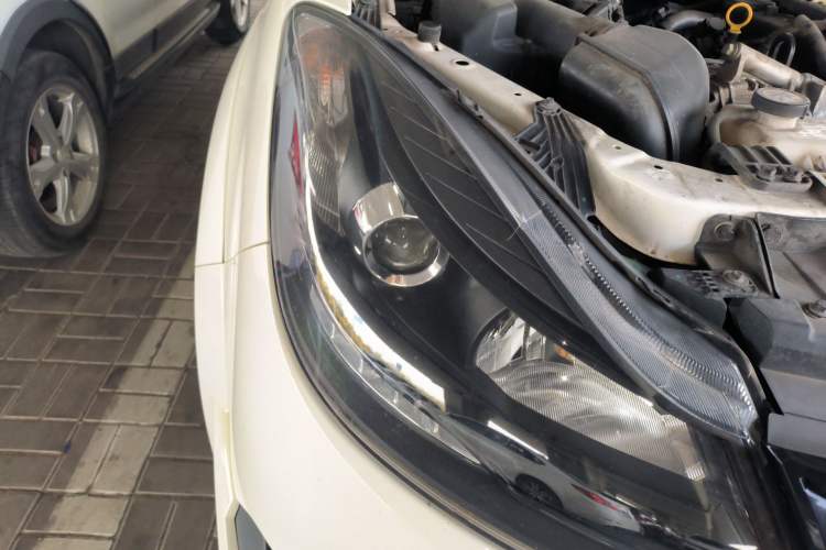 Used JMC Yuhu 5 2019 2.0T Diesel Manual 4x4 Advanced China VI Standard