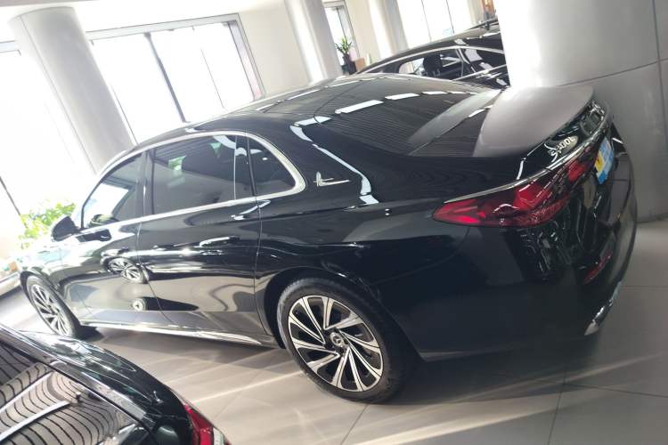 Used Mercedes-Benz E-Class 2025 E 300 L Luxury Model
