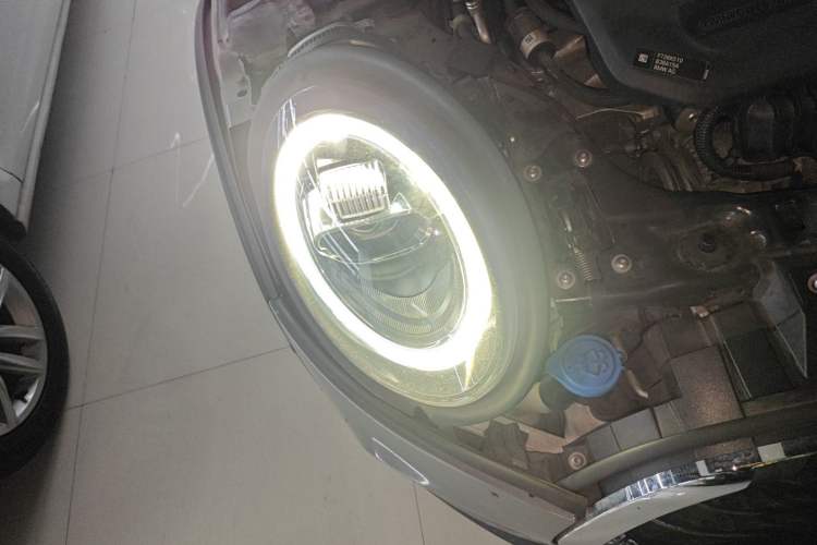 Used MINI 2021 1.5T COOPER Artist Five-Door Edition Right Front Headlight
