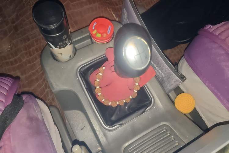 Used FORTHING Lingzhi 2012 Commercial Version 1.6L Base Model
