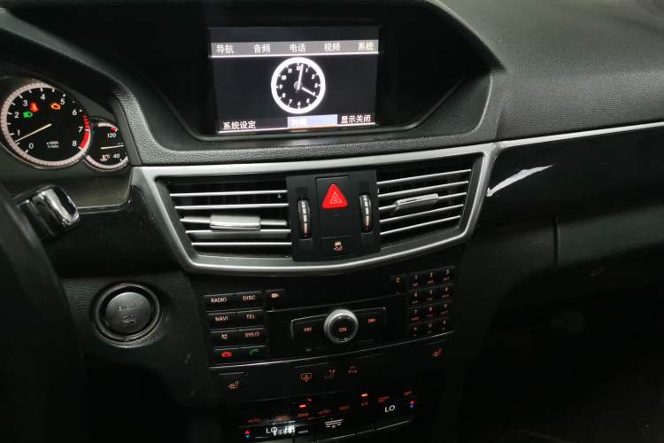 Used Mercedes-Benz E-Class 2010 E 300 L Fashion Model
