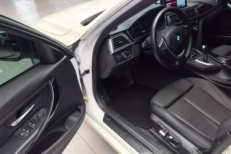 Used BMW 3 Series 2019 320Li Fashion Model Driver Seat