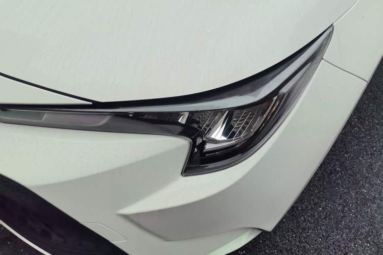 Used Toyota Levin 2021 Dual-Motor 1.8H E-CVT Leading Edition
