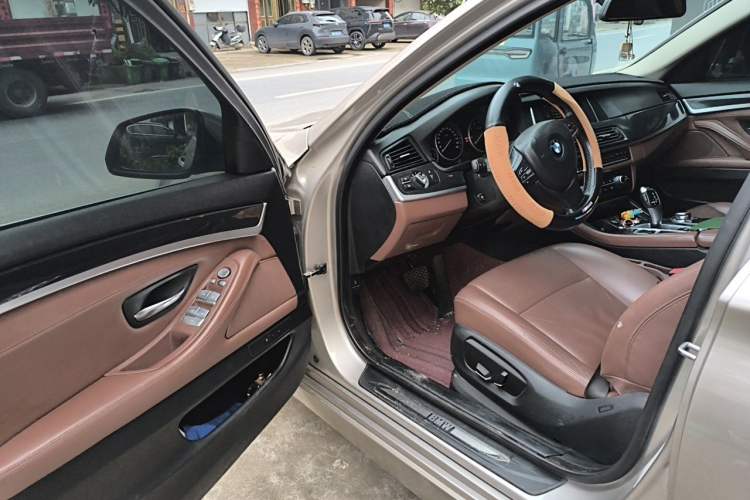 Used BMW 5 Series 2017 520Li Elegant Edition
