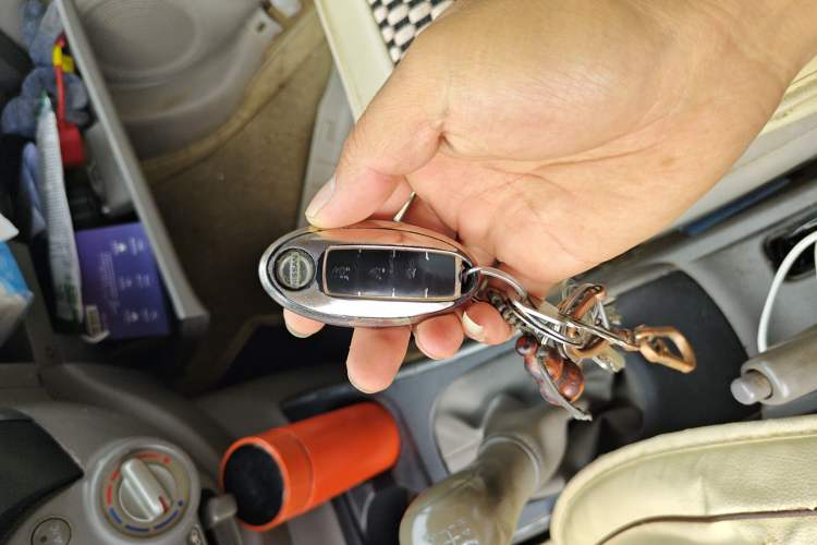 Used Nissan Sunny 2011 1.5XL Manual Deluxe Edition Vehicle Key