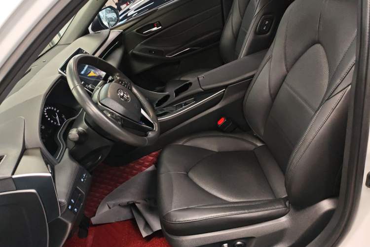 Used Toyota Avalon 2019 2.0L Luxury Edition China VI Standard
