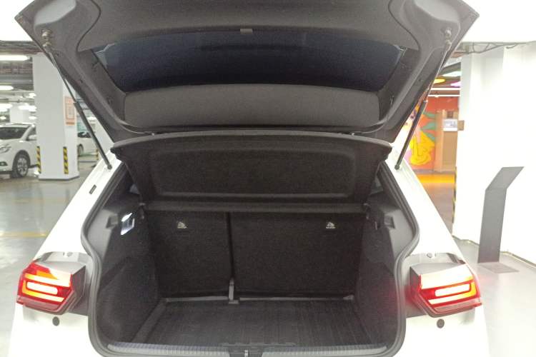 Used Volkswagen ID.3 2024 Outstanding Edition Trunk