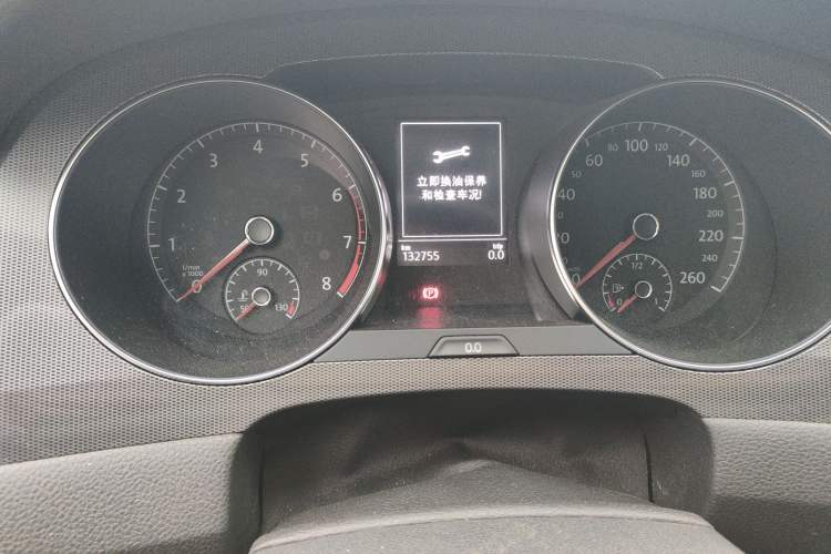 Used Volkswagen Golf Sportsvan 2018 230TSI Automatic Trend Edition Odometer Close Up