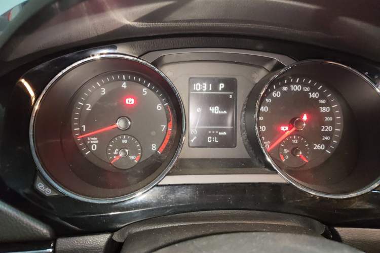 Used Volkswagen Sagitar 2017 230TSI Automatic Comfort Version Instrument Cluster