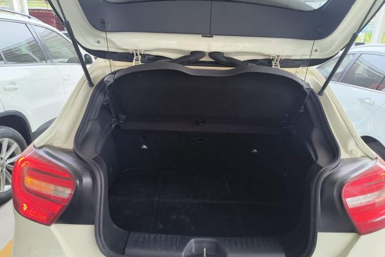 Used Mercedes-Benz A-Class 2015 A 180 Trunk