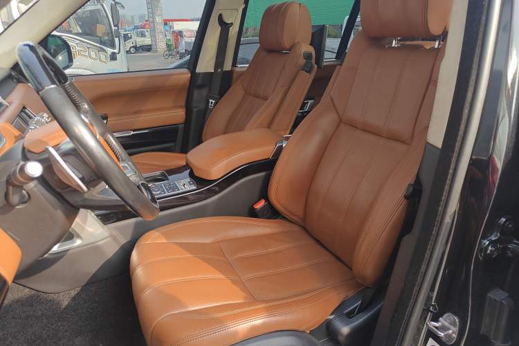 Used Land Rover Range Rover 2015 3.0 TDV6 Vogue SE Extended-Length Model
