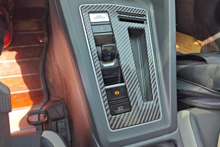 Used Volkswagen Golf 2023 Facelift 280TSI DSG Pro Gear Lever