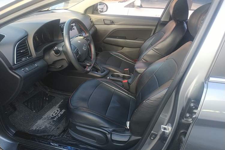 Used Hyundai Elantra (6th Generation / Lingdong) 2018 1.4T Dual-Clutch Xuan Dong · Dynamic Edition Left Front Seat