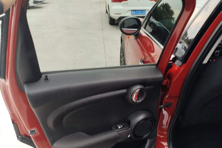 Used MINI MINI 2016 1.5T COOPER Five-Door Edition