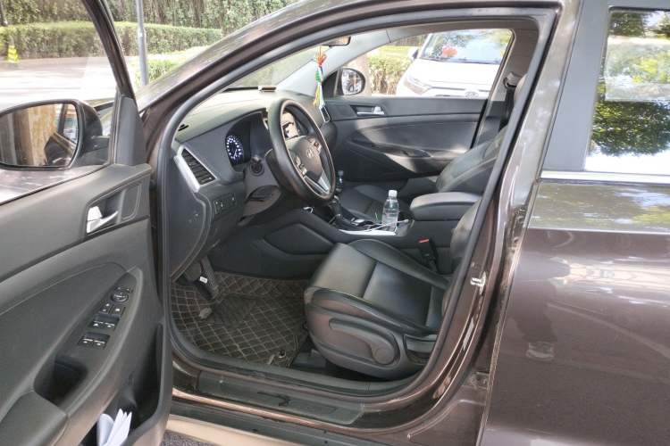 Used Hyundai Tucson 2015 1.6T Dual-Clutch Two-Wheel-Drive Smart Model
