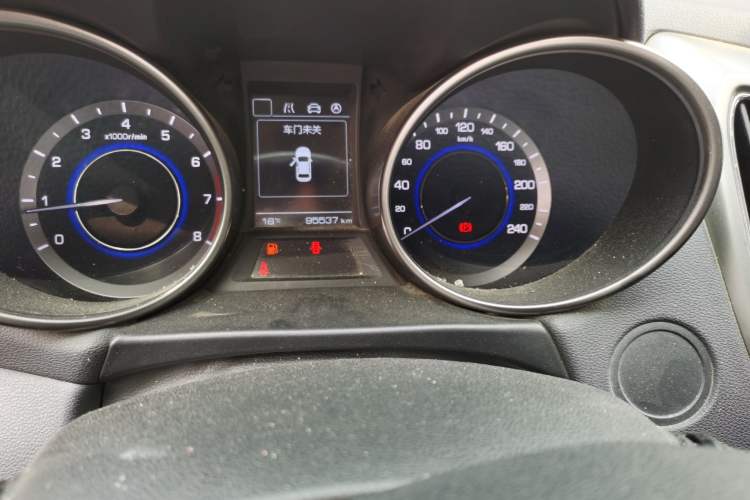 Used CHANGAN Eado 2016 1.6L Manual Junku Model Odometer Close Up