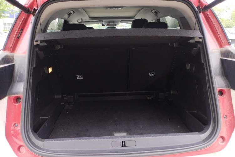 Used Citroen C5 AIRCROSS 2022 Peugeot 400THP Allure BEYOND Edition Trunk