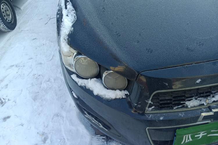 Used Chevrolet Aveo Sonic 2011 Sedan 1.4L Manual Transmission SE