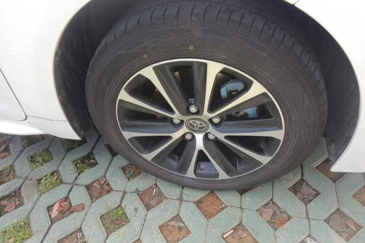 Used Toyota Levin 2024 Smart Electric Hybrid Dual-Engine 1.8L Leading Edition
