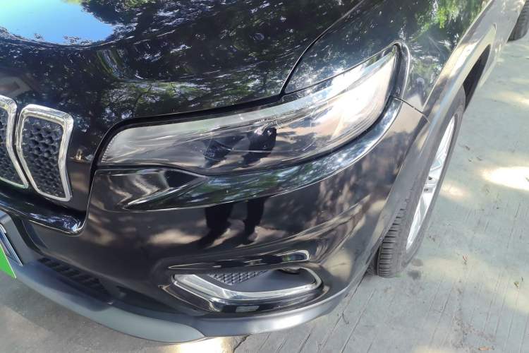 Used Jeep Cherokee 2019 2.0T Two-Wheel Drive Smart Enjoyment Version China V