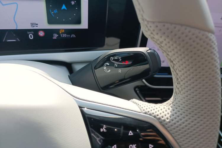 Used Volkswagen Passat 2025 Pro 380TSI Dragon Supreme Edition
