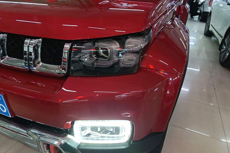 Used BAIC Off-Road BJ40 2018 PLUS 2.3T Automatic Four-Wheel Drive Flagship Version China V Emission Standard