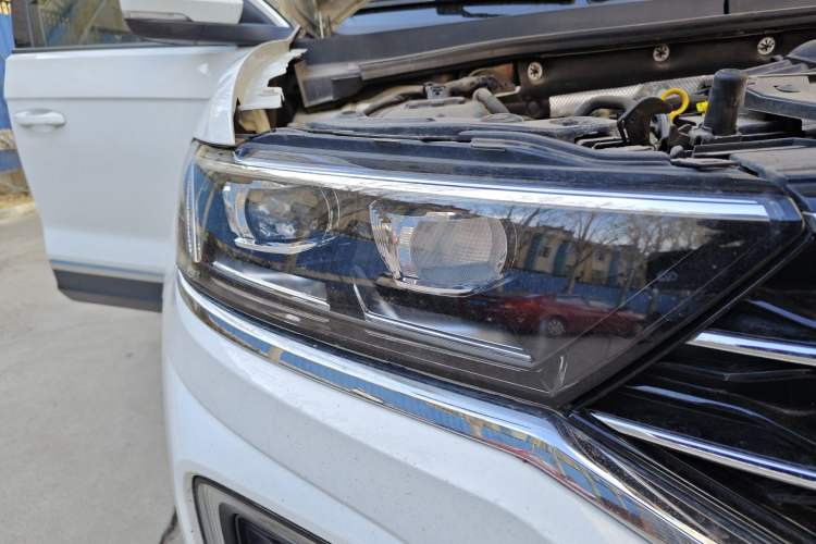 Used Volkswagen T-ROC 2022 280TSI DSG Two-Wheel Drive Elite PLUS
