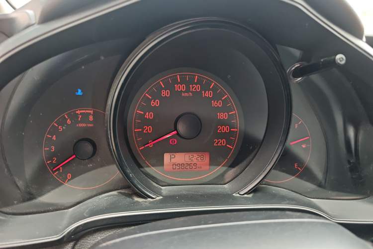 Used Honda Fit 2014 1.5L SE CVT Fashion Model
