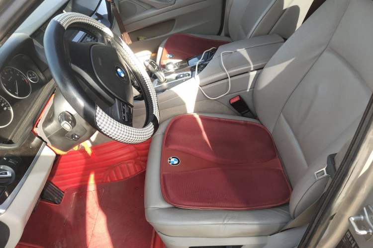 Used BMW 5 Series 2012 523Li Luxury Model
