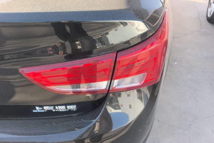 Used Buick Verano 2019 Sedan 20T Dual-Clutch Leading Model