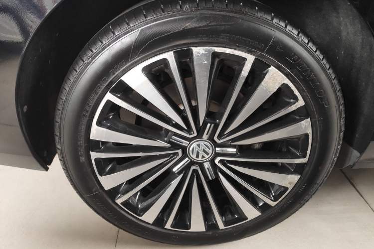 Used Volkswagen Passat 2019 330TSI Luxury Edition China VI Standard
