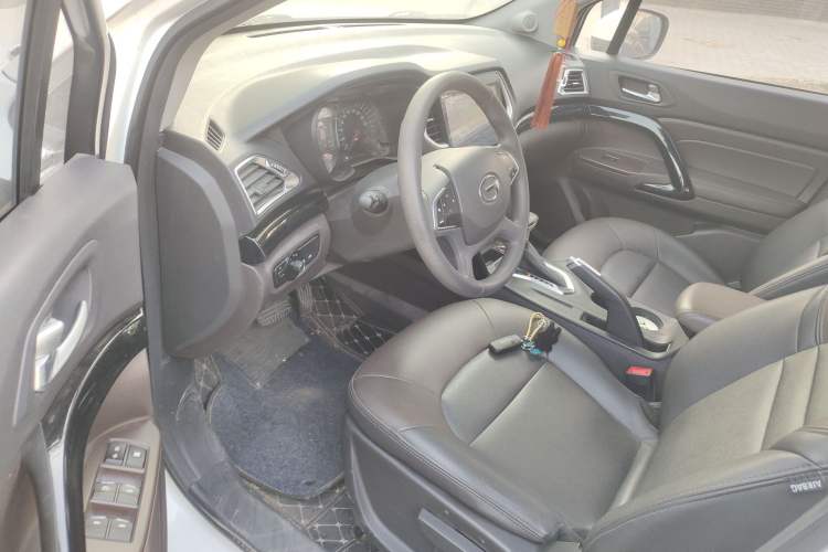 Used GAC Trumpchi GS4 2017 200T G-DCT Two-Wheel Drive Elite Edition