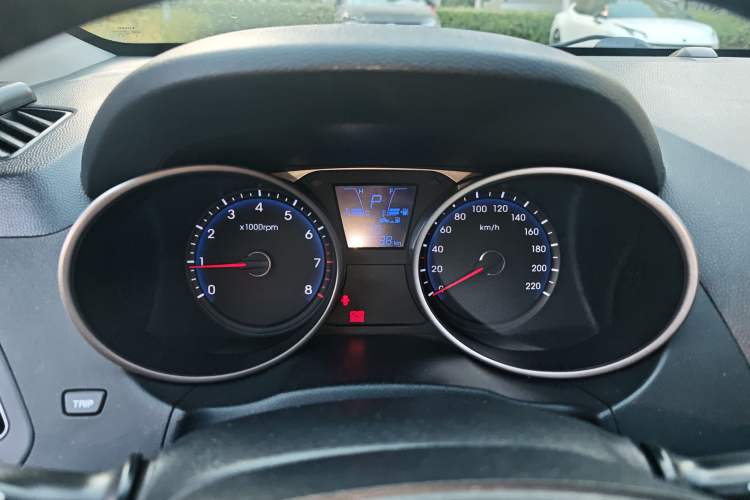 Used Hyundai ix35 2012 2.0L Automatic Two-Wheel Drive Elite Edition GLS
