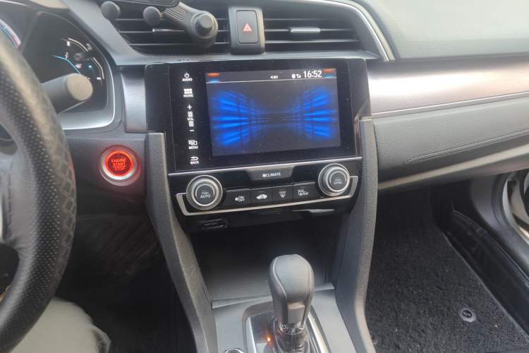 Used Honda Civic 2016 220TURBO CVT Luxury Edition