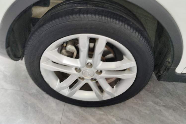 Used CHANGAN CS35 2017 1.6L Manual Luxury Model Left Front Wheel Hub