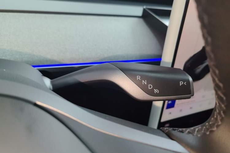 Used Tesla Model Y 2024 Rear-Wheel-Drive Version