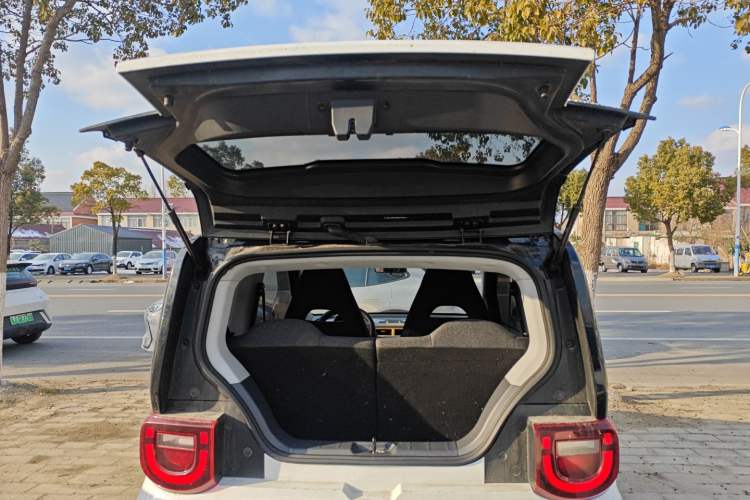 Used Chery QQ Ice Cream 2022 170km Sundae Phosphate Lithium-Ion
