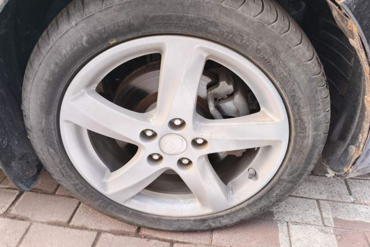 Used Bestune B90 2014 1.8T Automatic Luxury Model
