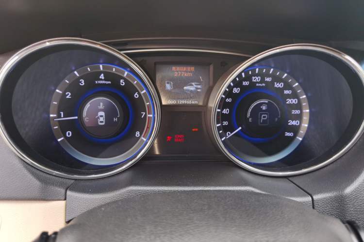 Used Hyundai Sonata 2011 2.4L Automatic Top-Tier Version
