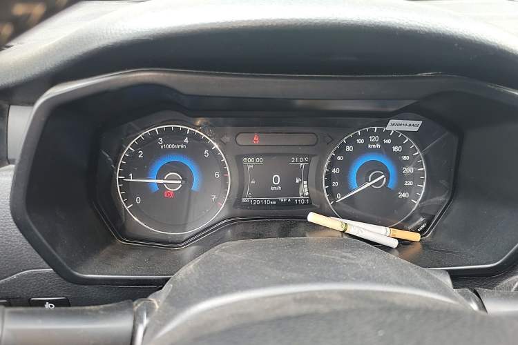 Used Dongfeng Fengon 580 2016 1.8L Manual Comfort Model Instrument Cluster