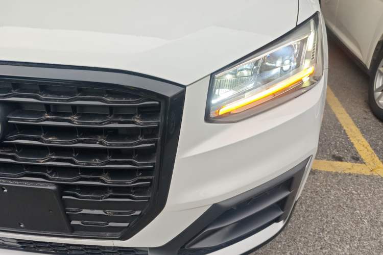 Used Audi Q2L 2018 35 TFSI Fashion Dynamic Version China VI Emission Standard