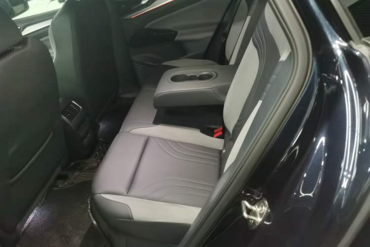 Used Volkswagen ID.4 CROZZ 2021 Long-Range Lite PRO Two-Wheel Drive Version
