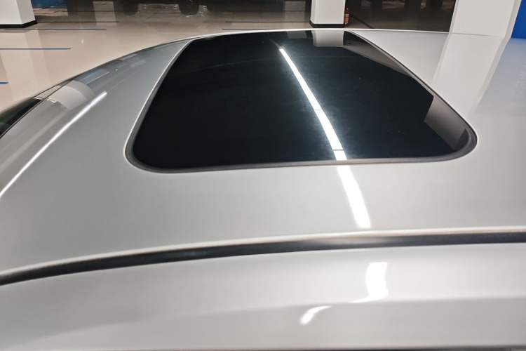 Used Nissan Lannia 2016 1.6L CVT Smart Cool Edition
